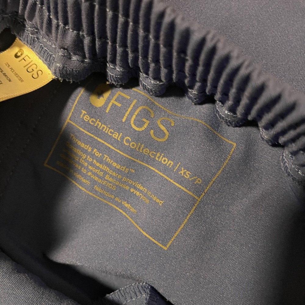 Figs scrub set - Picture 2 of 3